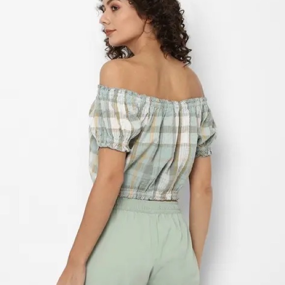 American Eagle Outfitters Green Plaid Cropped Off the Shoulder Top - Picture 3 of 9